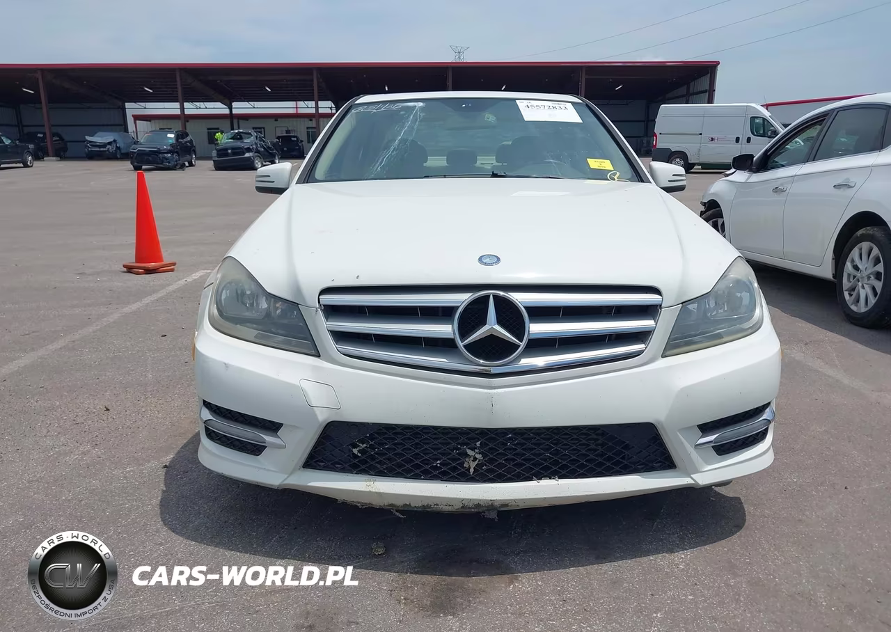2012 Mercedes-Benz C 250 Sport VIN:WDDGF4HB3CA611977 - 6