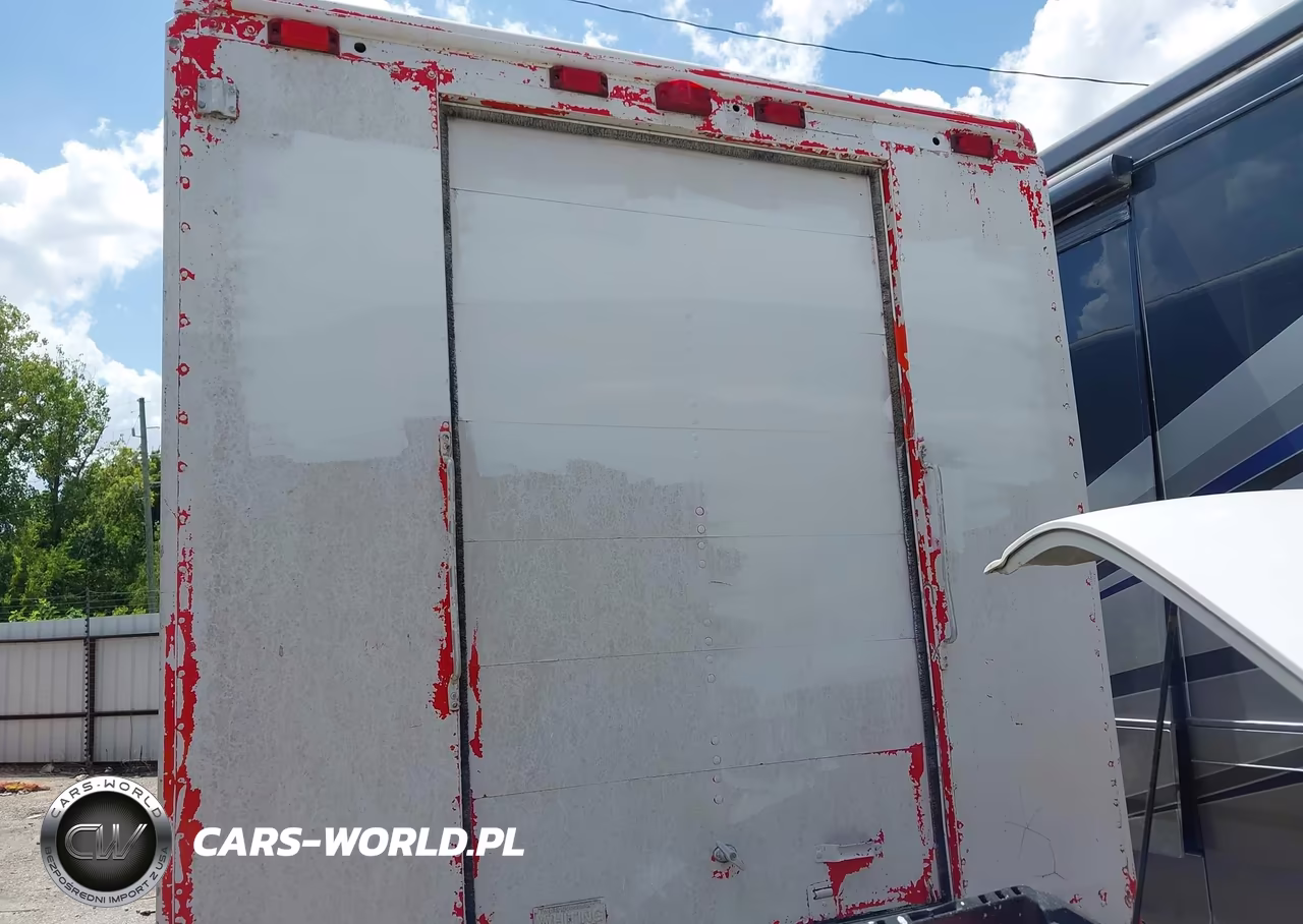 2005 Freightliner Chassis M Line Walk-In Van VIN:4UZAAPBW65CU60308 - 14