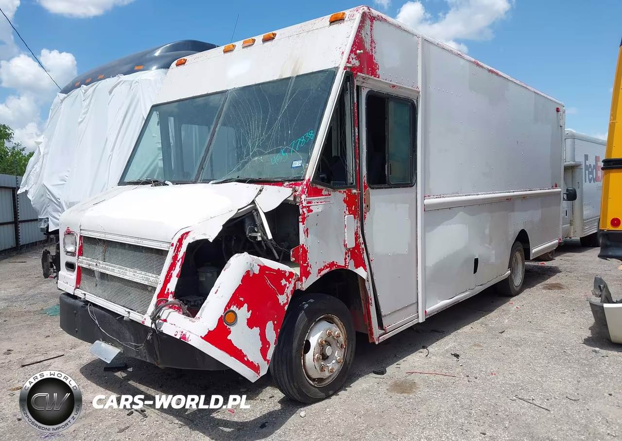 2005 Freightliner Chassis M Line Walk-In Van VIN:4UZAAPBW65CU60308 - 2