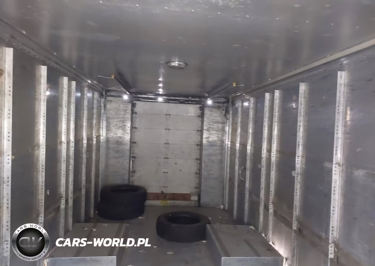 2005 Freightliner Chassis M Line Walk-In Van VIN:4UZAAPBW65CU60308 - 7