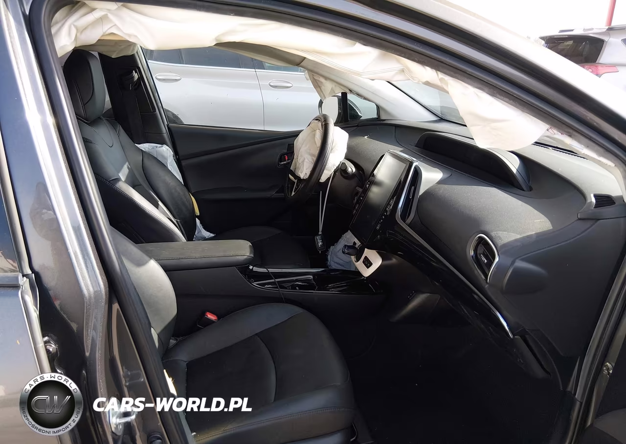 2017 Toyota Prius Prime Premium VIN:JTDKARFP6H3057053 - 5