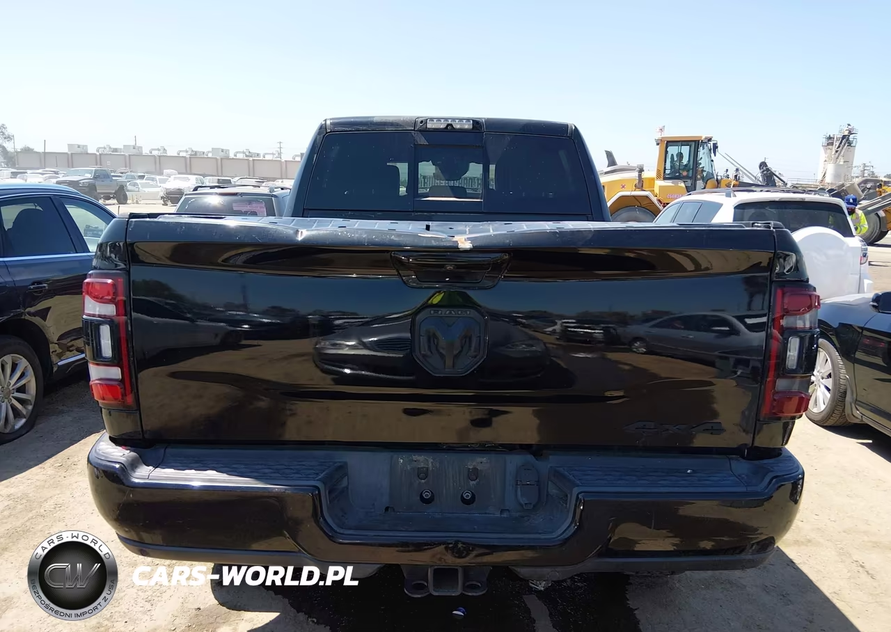2019 Ram 2500 Laramie 4X4 6'4 Box VIN:3C6UR5FL9KG520953 - 16