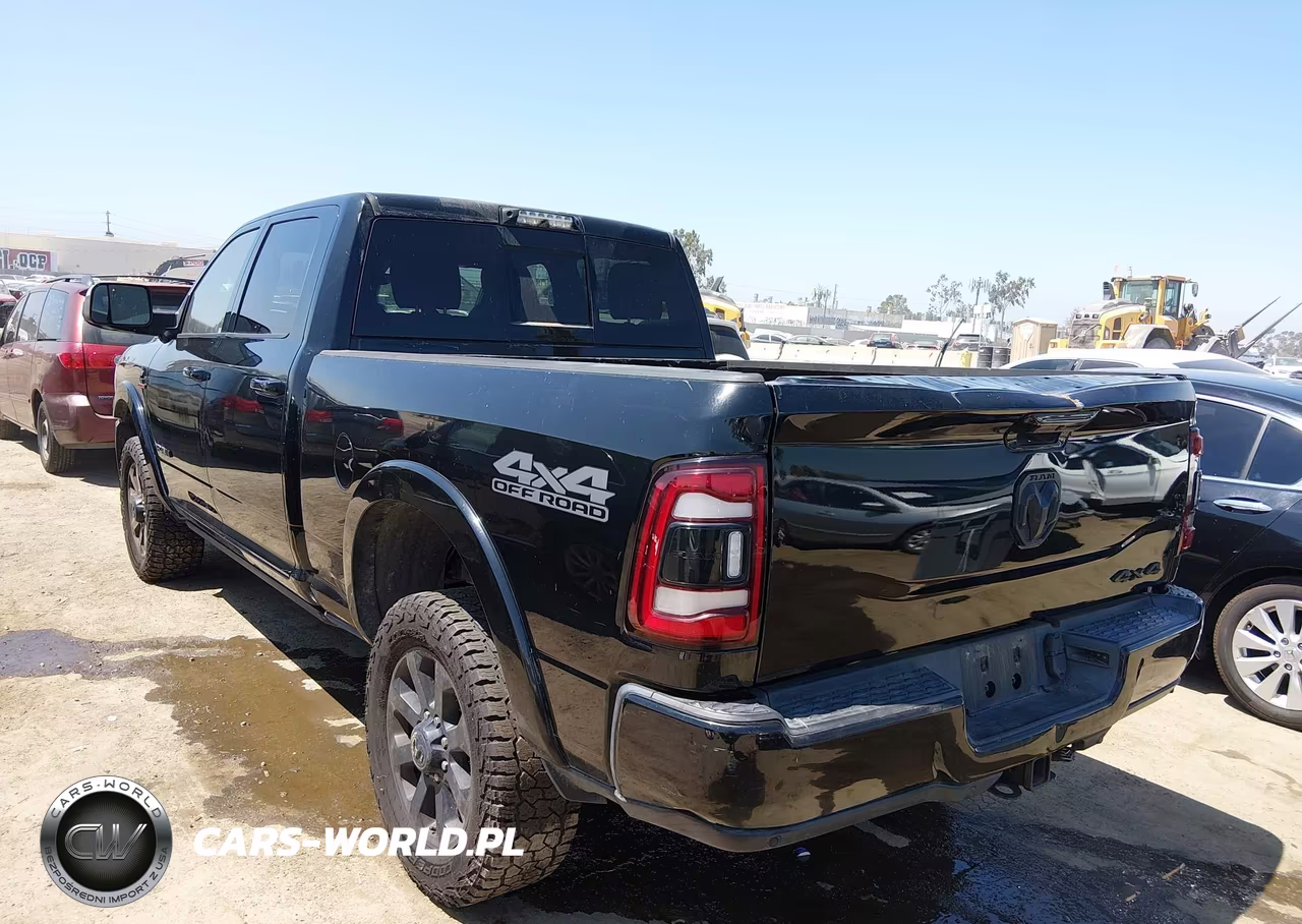 2019 Ram 2500 Laramie 4X4 6'4 Box VIN:3C6UR5FL9KG520953 - 3