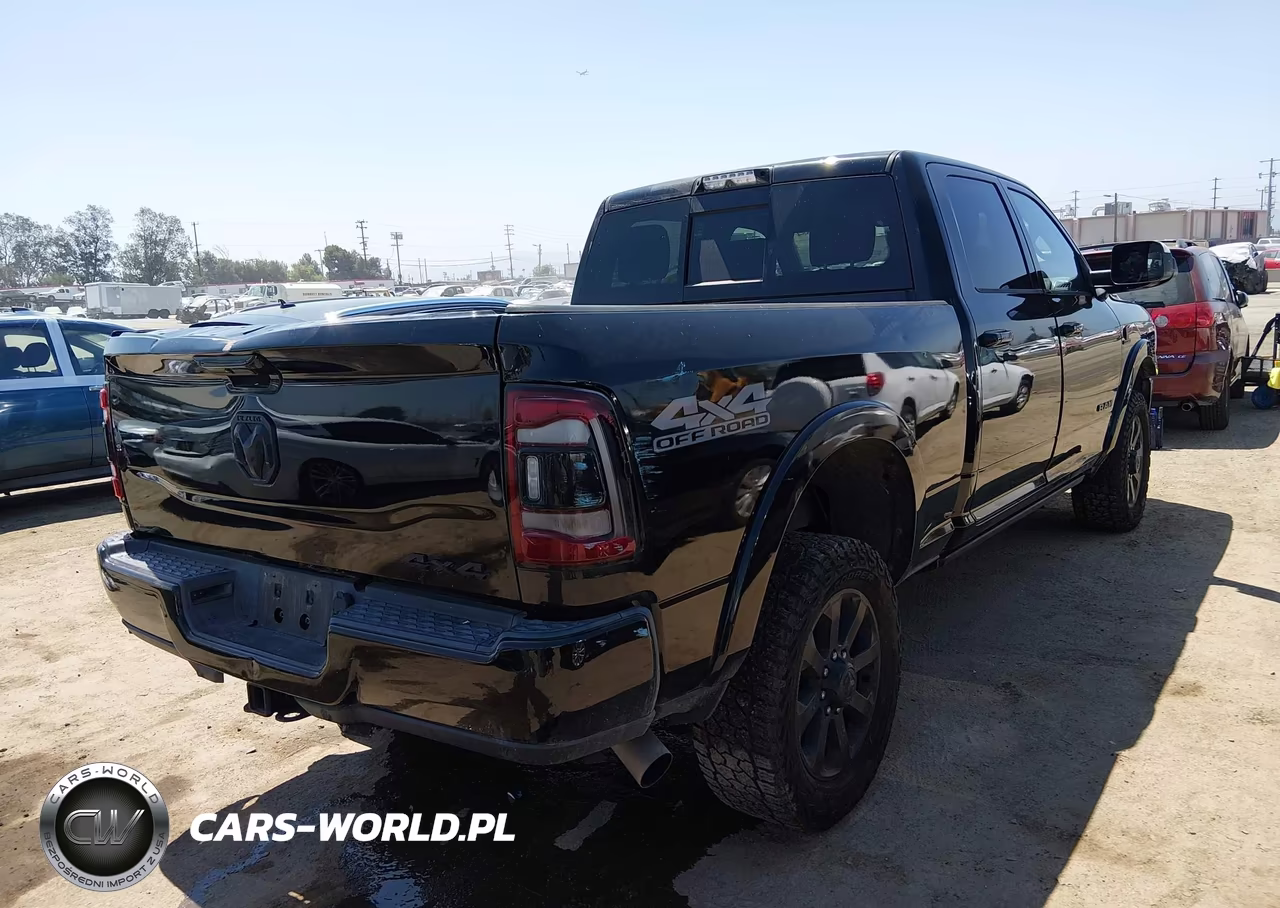 2019 Ram 2500 Laramie 4X4 6'4 Box VIN:3C6UR5FL9KG520953 - 4