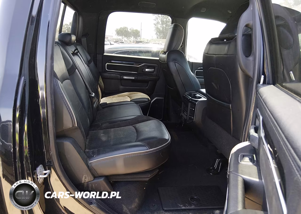 2019 Ram 2500 Laramie 4X4 6'4 Box VIN:3C6UR5FL9KG520953 - 8