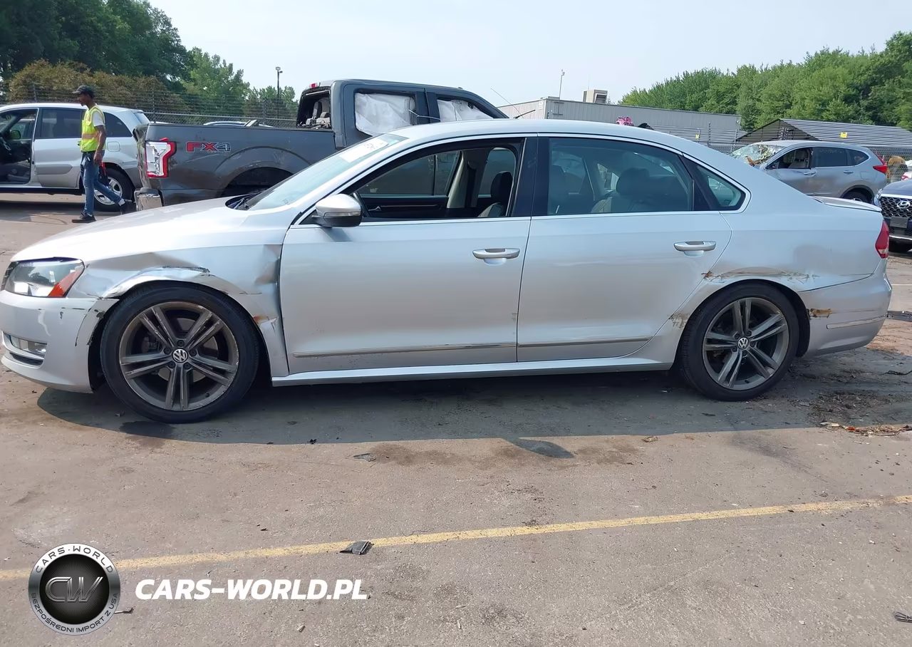 2012 Volkswagen Passat 3.6L V6 Sel Premium VIN:1VWCM7A36CC011734 - 6