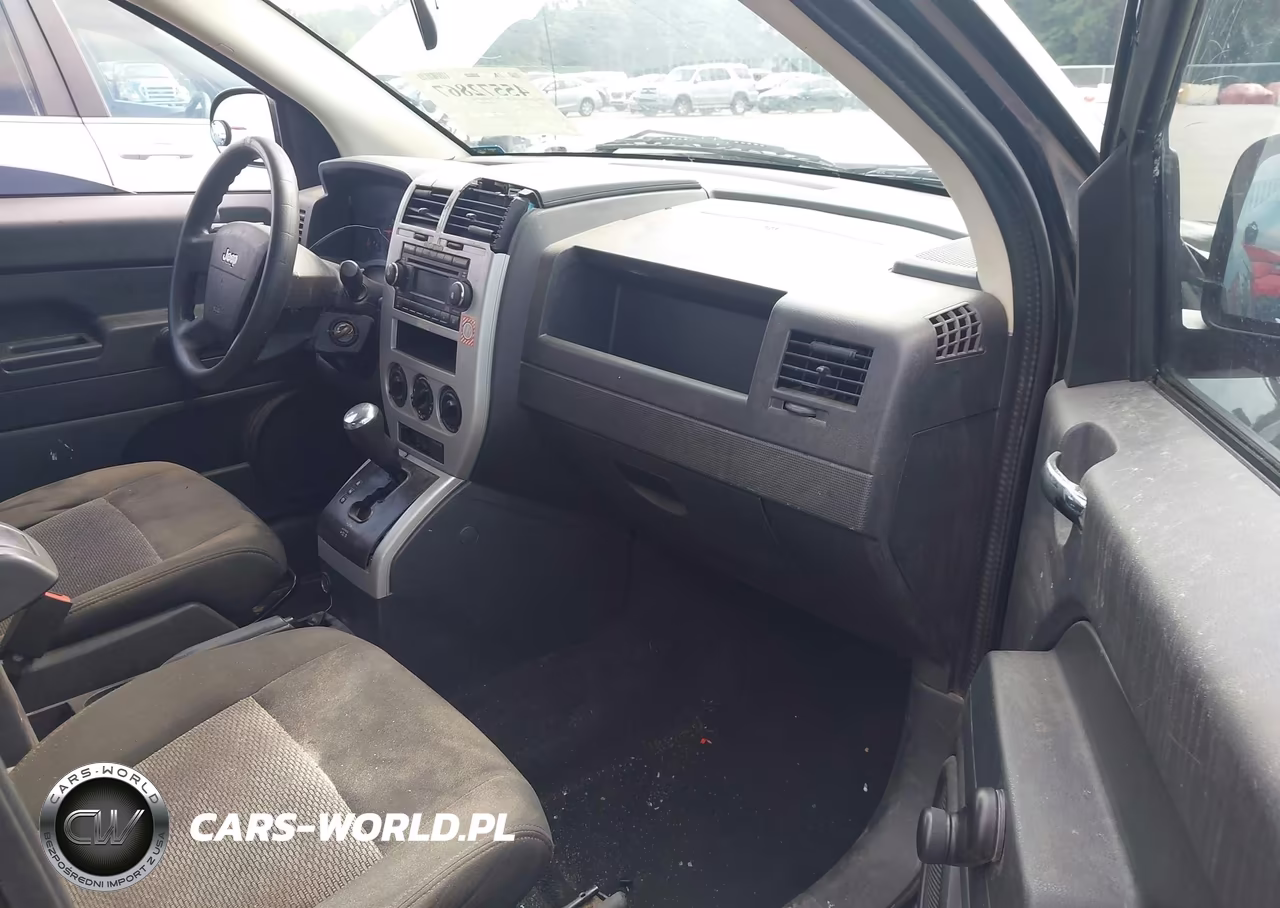 2008 Jeep Compass Sport VIN:1J8FT47028D767182 - 5
