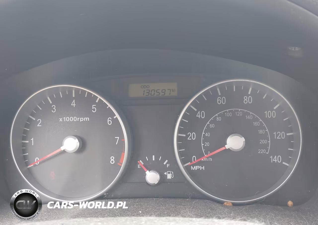 2008 Hyundai Accent Gs VIN:KMHCM36CX8U078452 - 7