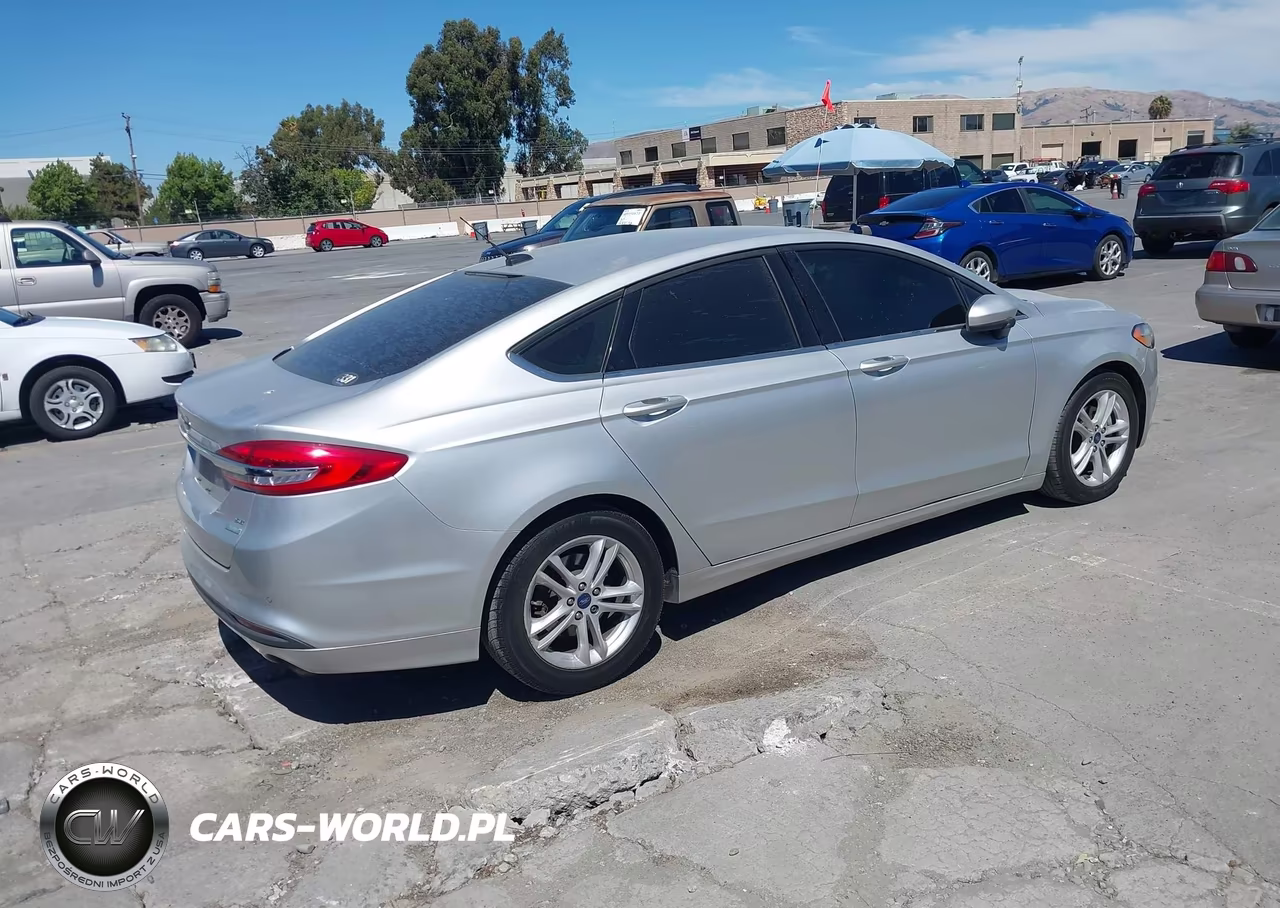 2018 Ford Fusion Se VIN:3FA6P0HD6JR168018 - 4