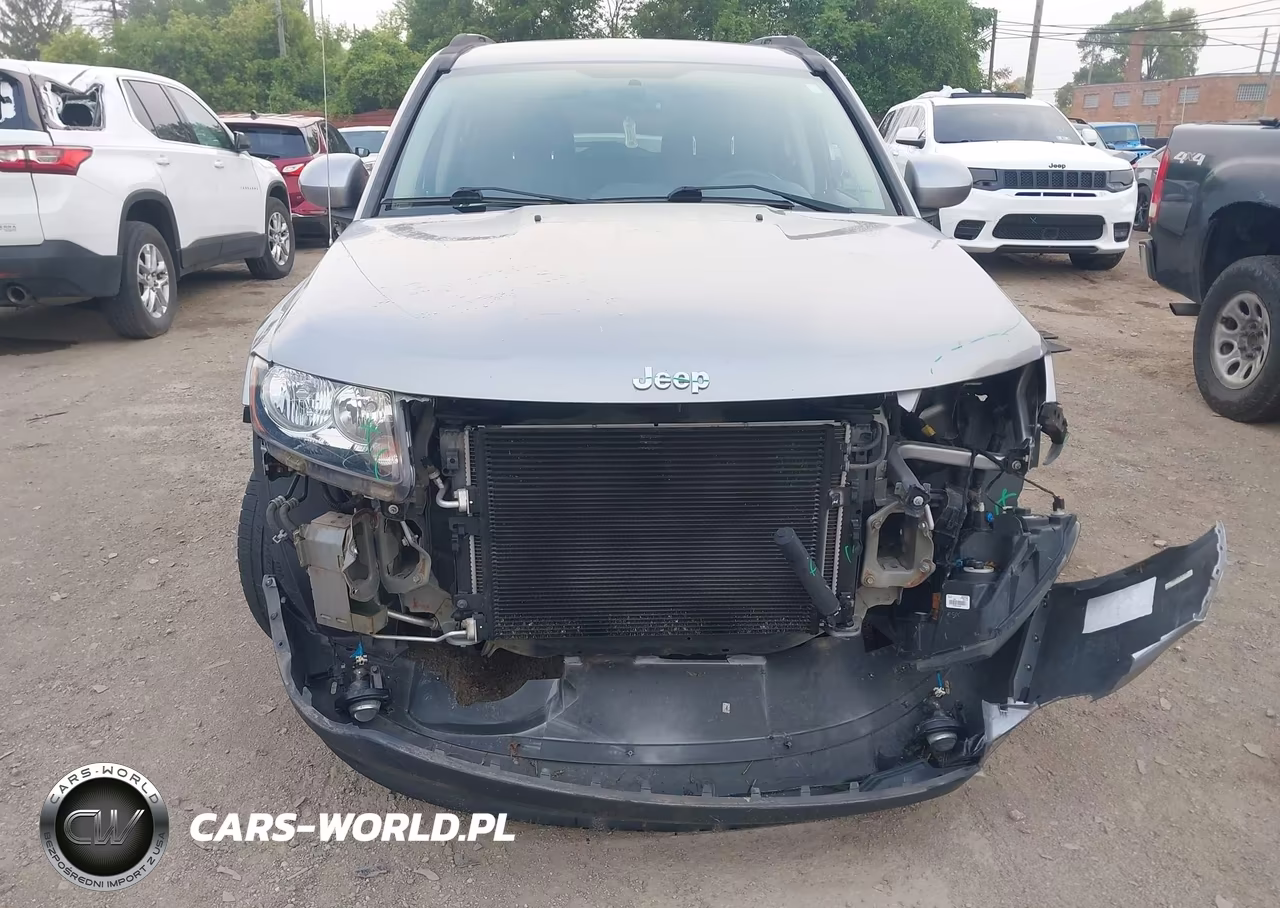 2017 Jeep Compass Latitude VIN:1C4NJCEA4HD206674 - 12