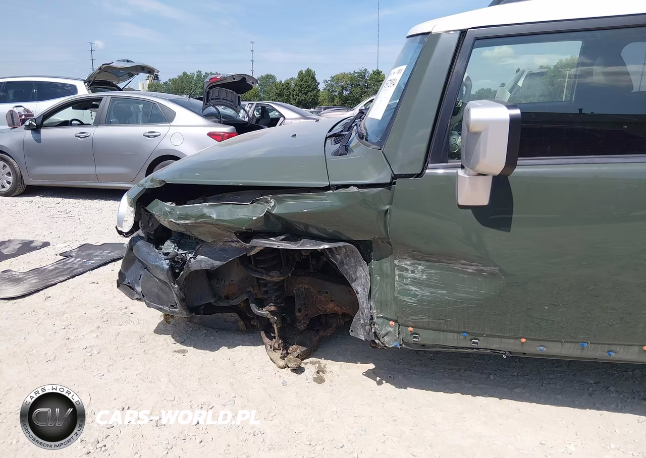 2014 Toyota Fj Cruiser VIN:JTEBU4BFXEK181752 - 6