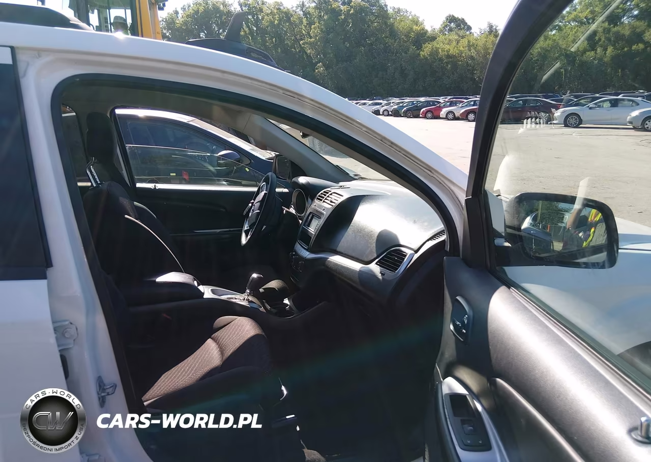 2018 Dodge Journey Sxt VIN:3C4PDCBB1JT513992 - 5