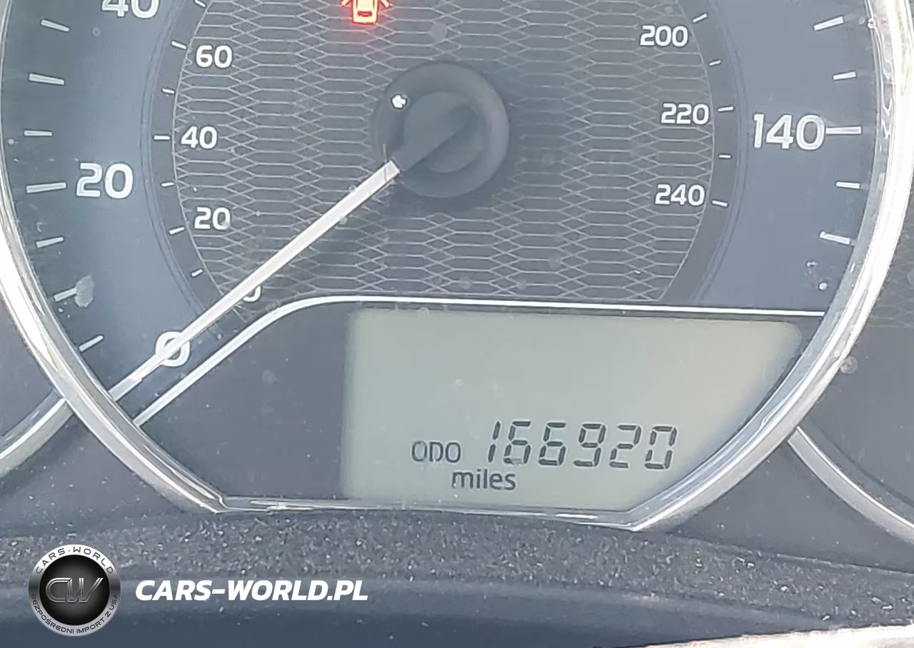 2015 Toyota Corolla L VIN:2T1BURHE2FC469297 - 15