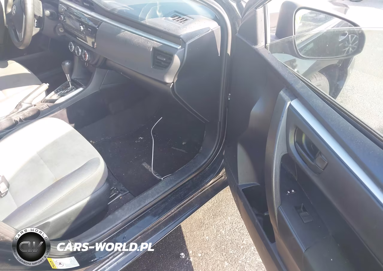2015 Toyota Corolla L VIN:2T1BURHE2FC469297 - 5