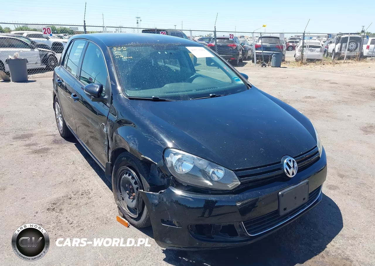 2013 Volkswagen Golf 2.5L 4-Door VIN:WVWDB7AJ9DW137467 - 1