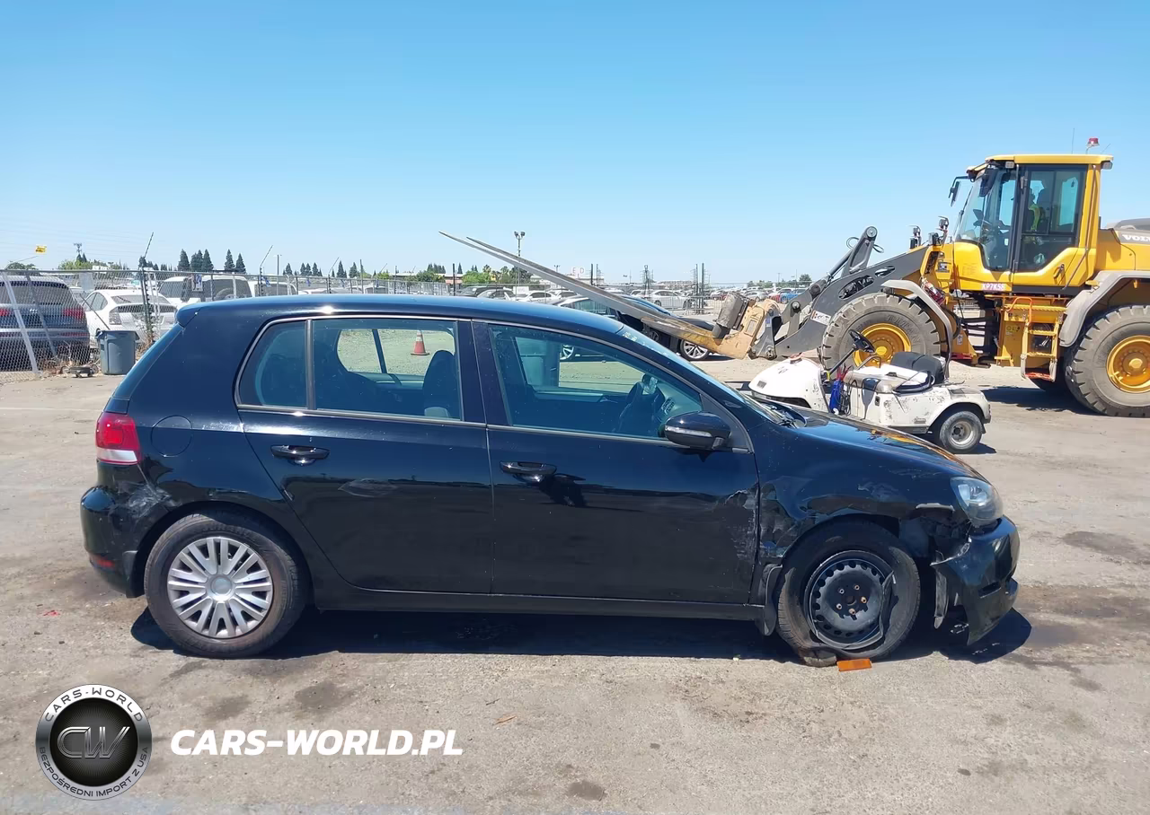 2013 Volkswagen Golf 2.5L 4-Door VIN:WVWDB7AJ9DW137467 - 13