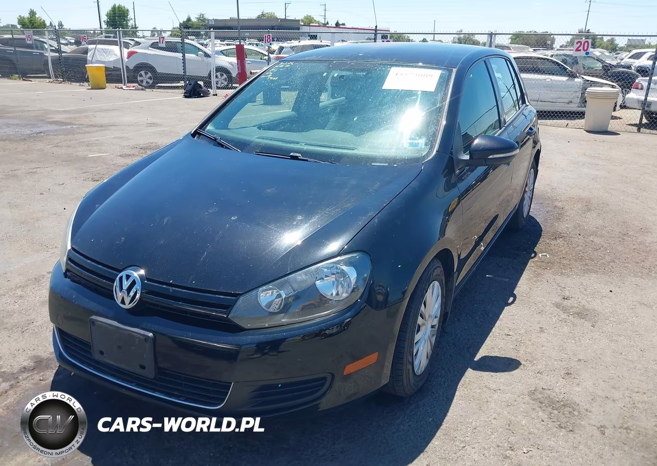 2013 Volkswagen Golf 2.5L 4-Door VIN:WVWDB7AJ9DW137467 - 2