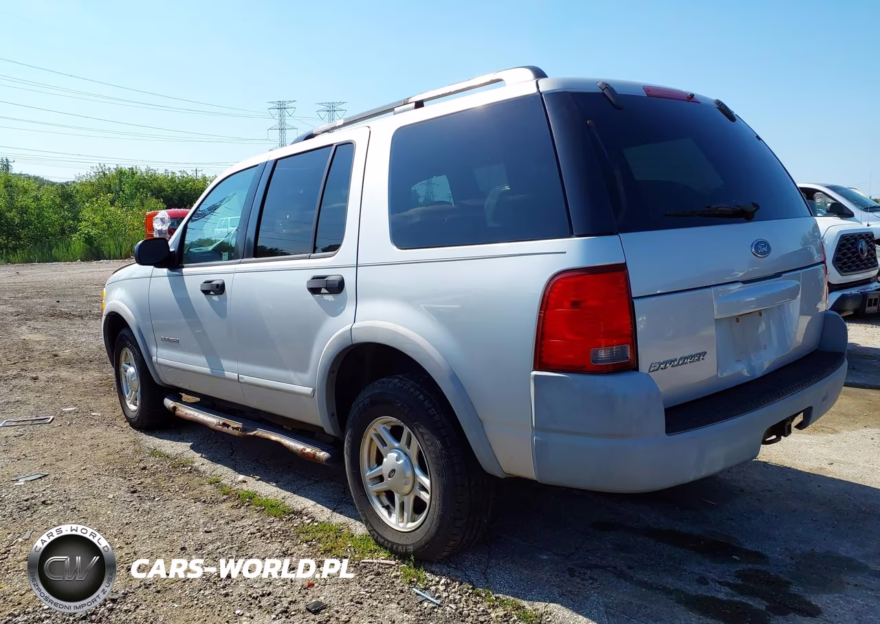 2002 Ford Explorer Xls VIN:1FMZU72E82UA68924 - 3