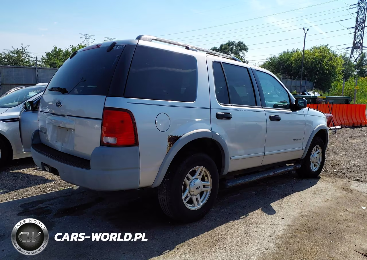 2002 Ford Explorer Xls VIN:1FMZU72E82UA68924 - 4