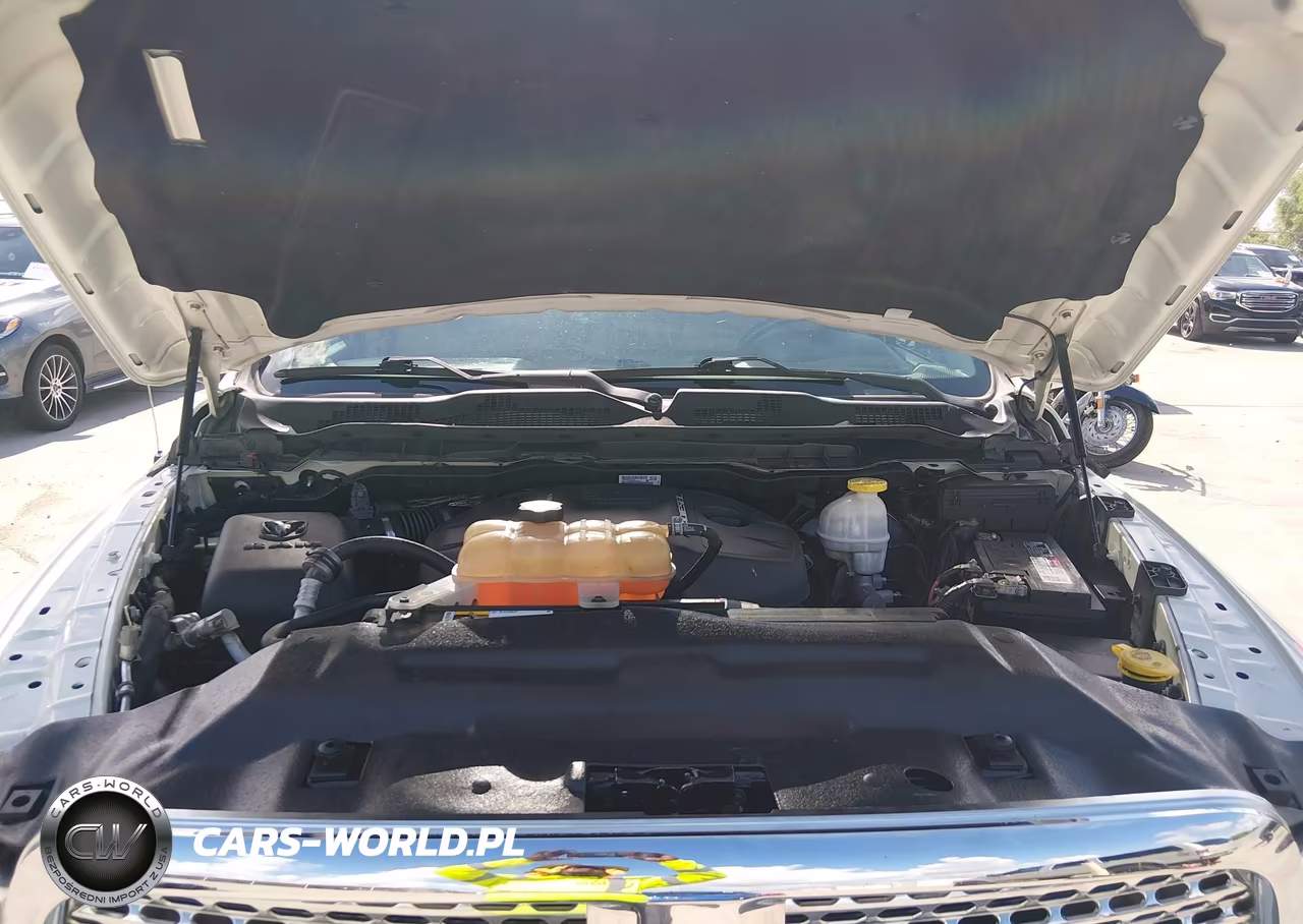 2018 Ram 1500 VIN:1C6RR6NM9JS255318 - 10