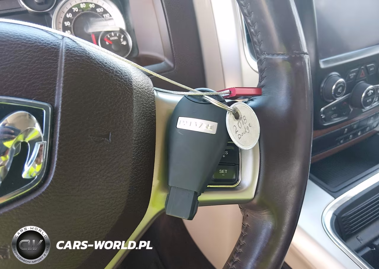 2018 Ram 1500 VIN:1C6RR6NM9JS255318 - 11