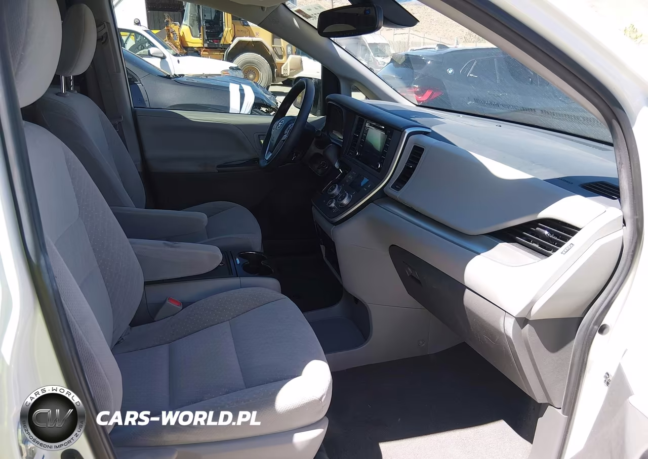 2020 Toyota Sienna Le VIN:5TDJZ3DCXLS239900 - 5