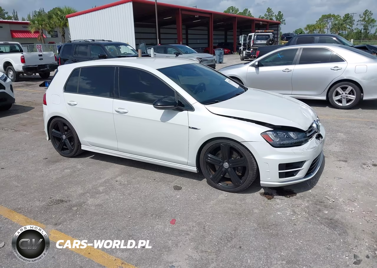 2016 Volkswagen Golf R 4-Door – zdjęcie 1 z 16