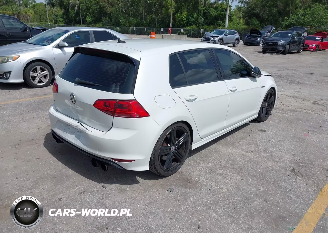 2016 Volkswagen Golf R 4-Door VIN:WVWUF7AU9GW151694 - 4