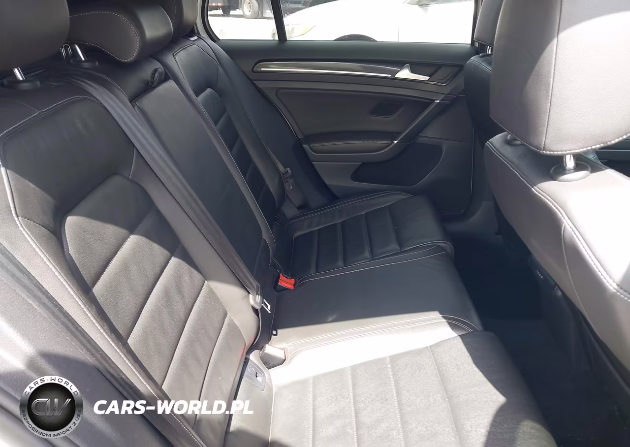 2016 Volkswagen Golf R 4-Door VIN:WVWUF7AU9GW151694 - 8
