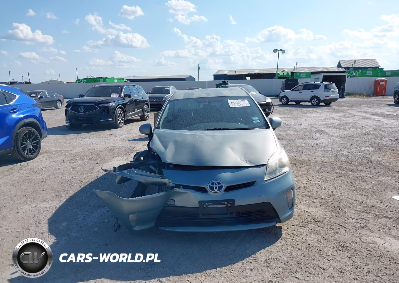 2015 Toyota Prius Two VIN:JTDKN3DU6F1958426 - 12