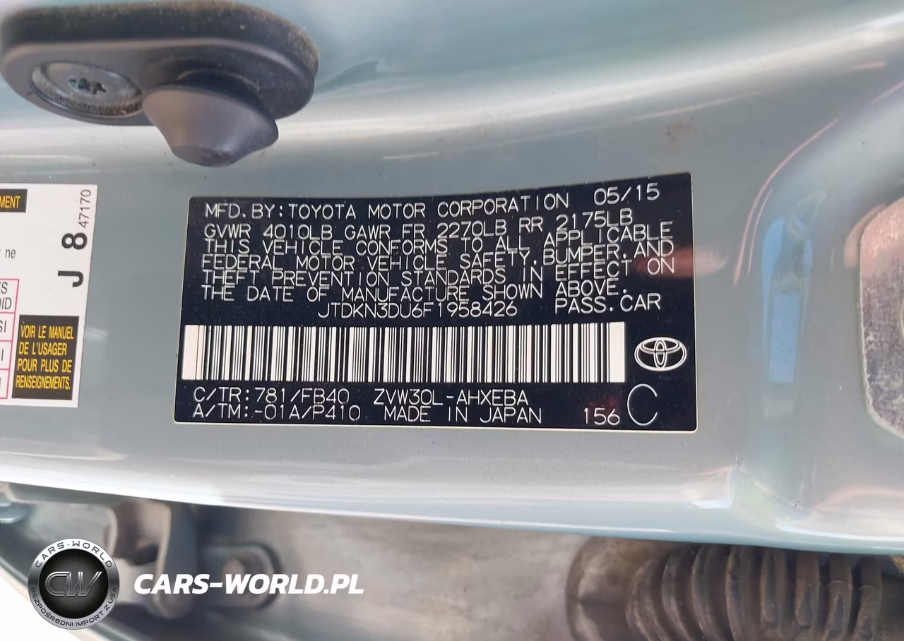 2015 Toyota Prius Two VIN:JTDKN3DU6F1958426 - 9