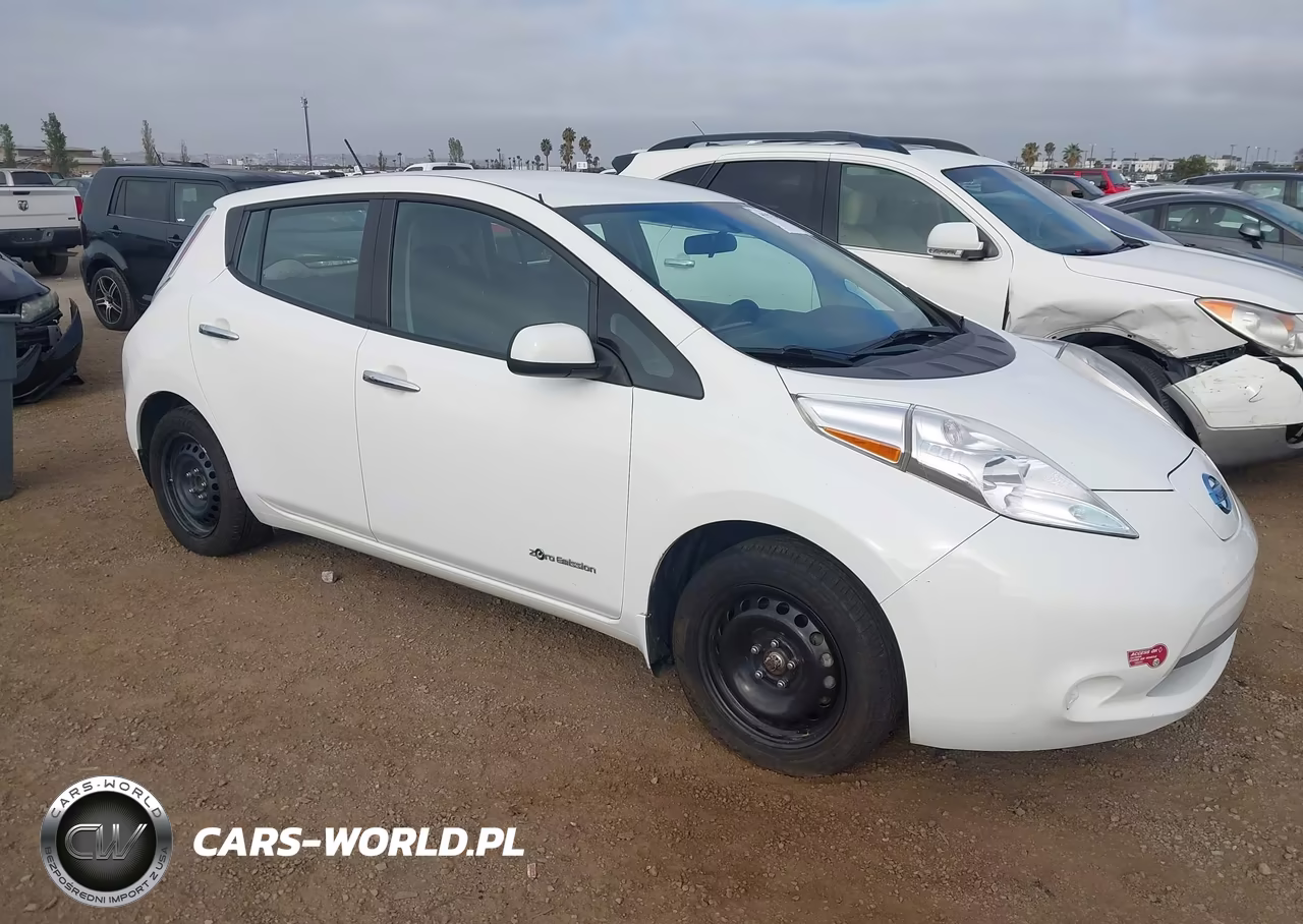 2015 Nissan Leaf S – zdjęcie 1 z 14