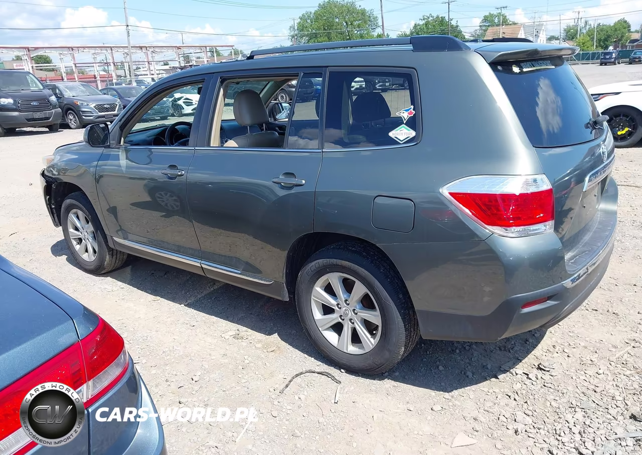 2012 Toyota Highlander Se V6 VIN:5TDBK3EH4CS165487 - 3