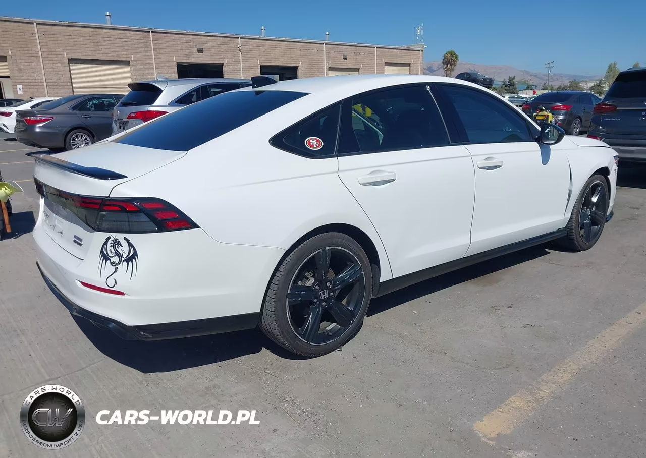 2023 Honda Accord Hybrid Sport-L VIN:1HGCY2F70PA007834 - 4
