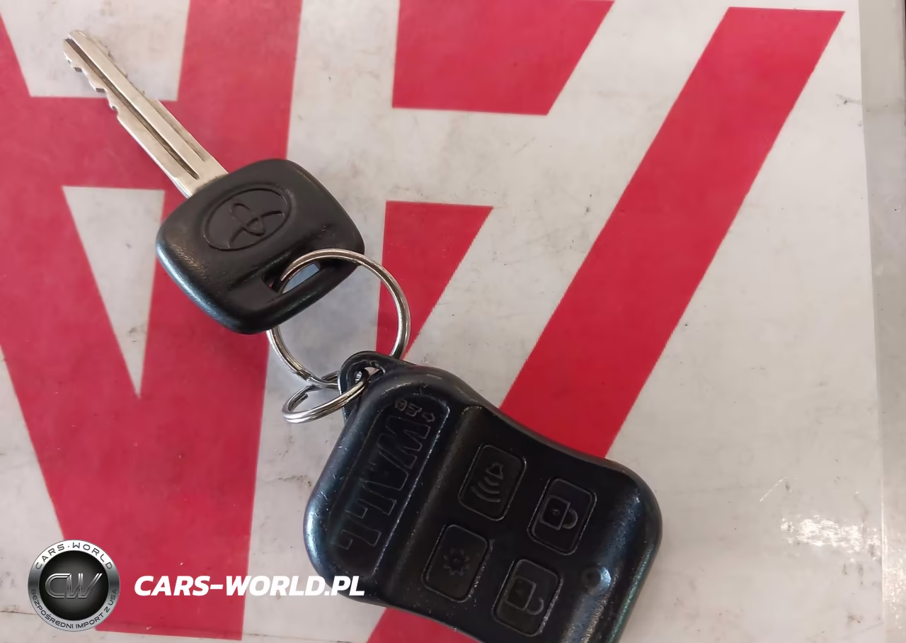 2002 Toyota Camry Le VIN:JTDBE32K920089533 - 11