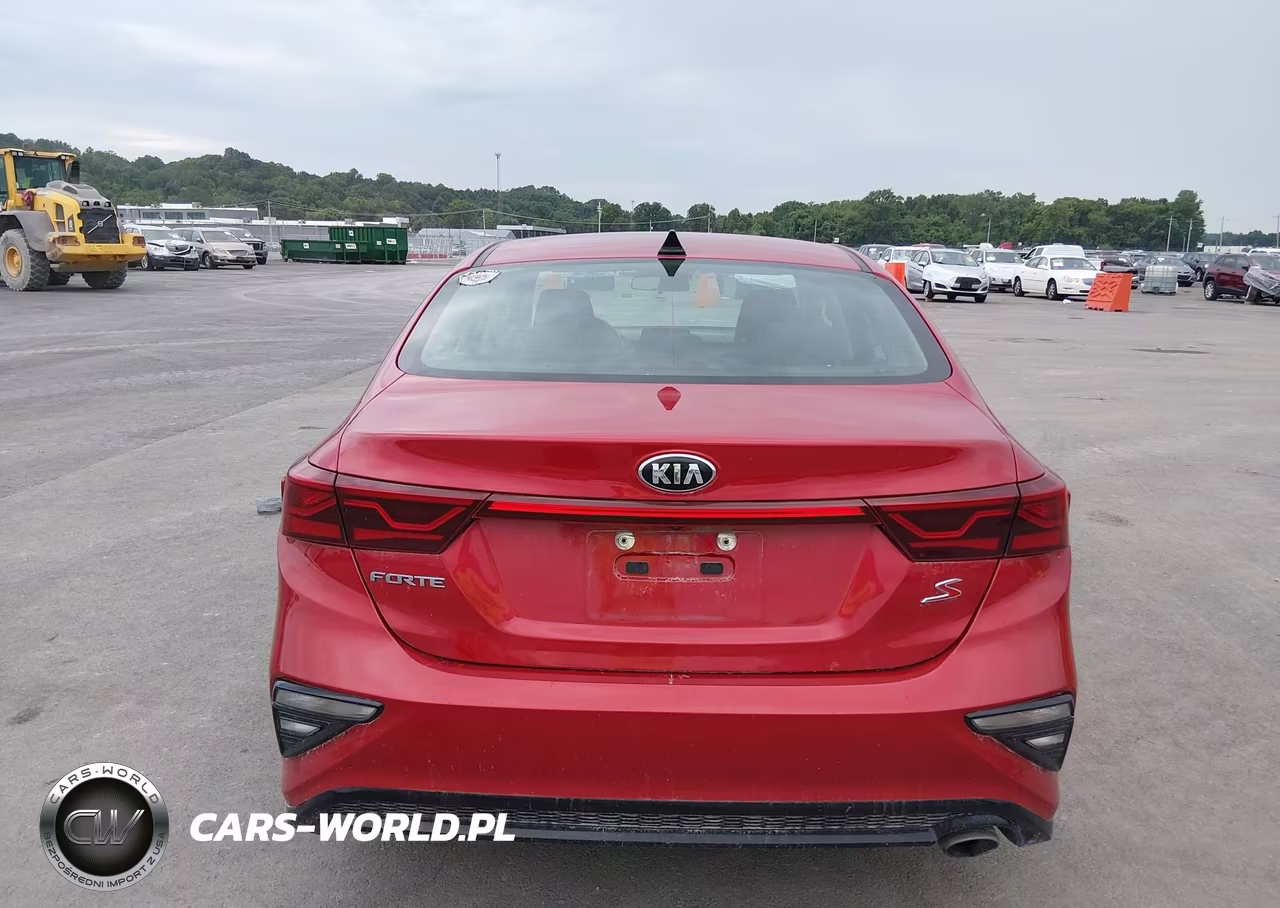 2019 Kia Forte S VIN:3KPF34AD5KE013136 - 16