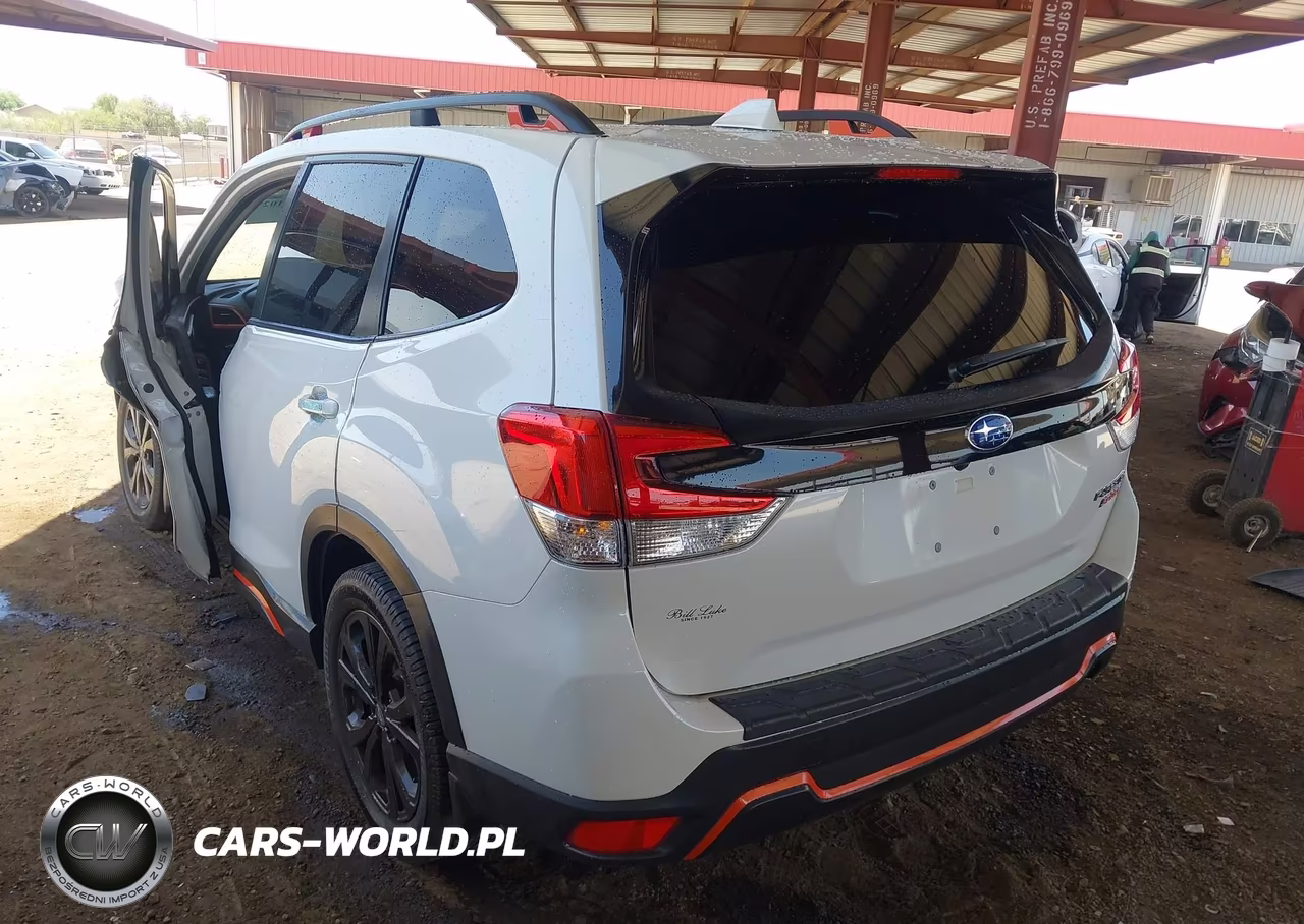 2019 Subaru Forester Sport VIN:JF2SKAJC4KH542032 - 3