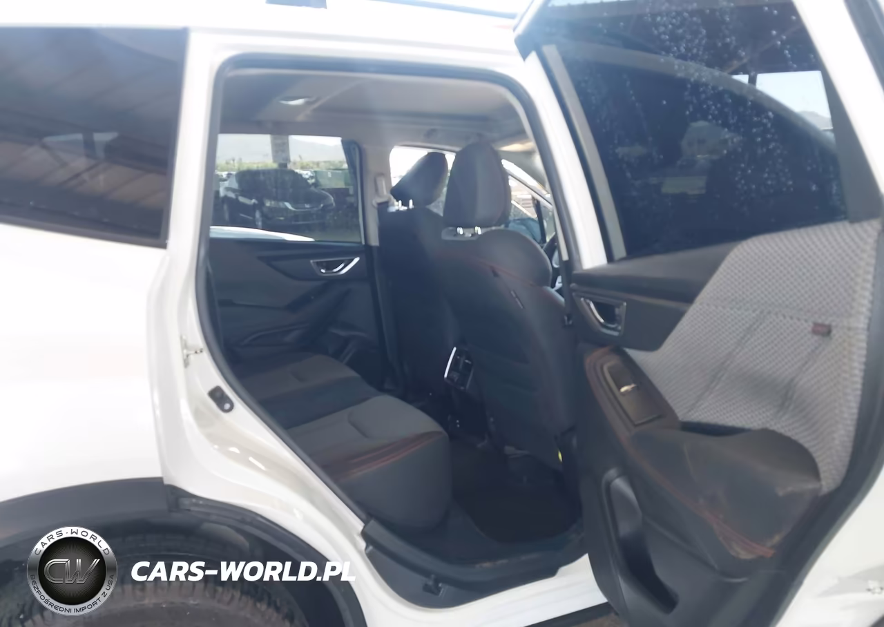 2019 Subaru Forester Sport VIN:JF2SKAJC4KH542032 - 8