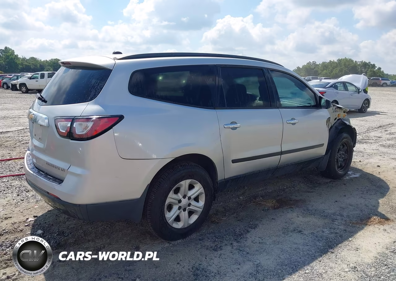 2015 Chevrolet Traverse Ls VIN:1GNKRFKD8FJ122407 - 4