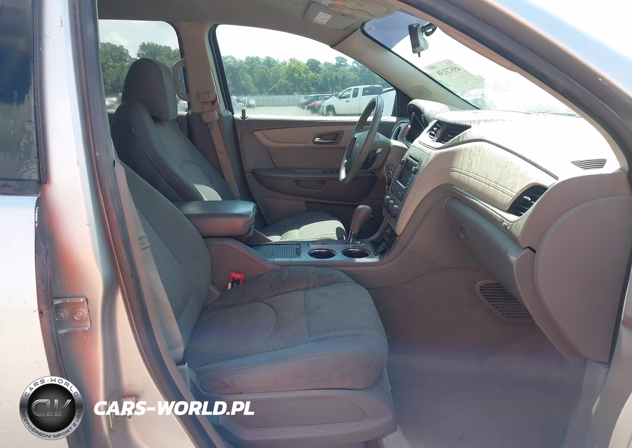 2015 Chevrolet Traverse Ls VIN:1GNKRFKD8FJ122407 - 5