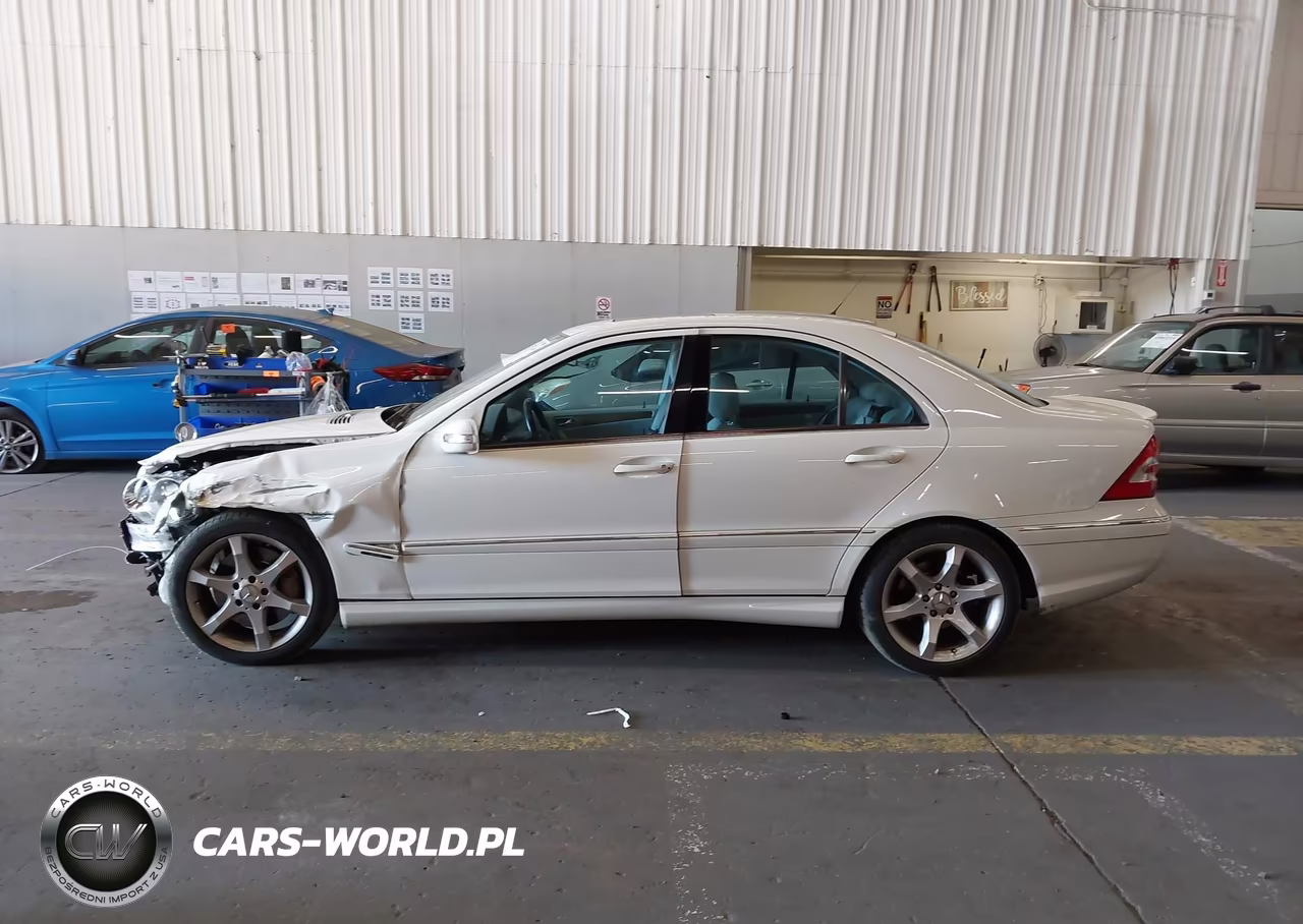 2007 Mercedes-Benz C 230 Sport VIN:WDBRF52H37F885094 - 14