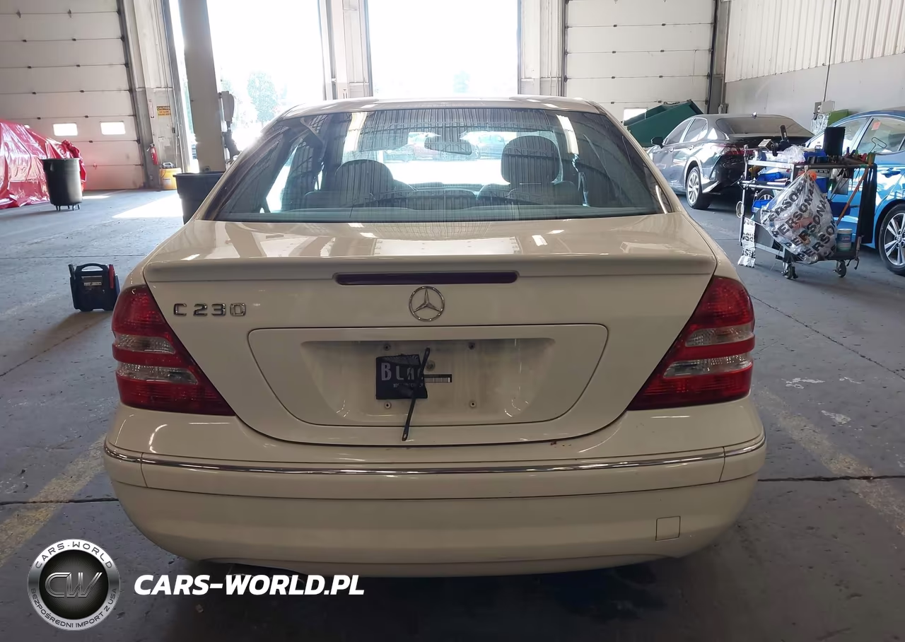 2007 Mercedes-Benz C 230 Sport VIN:WDBRF52H37F885094 - 16