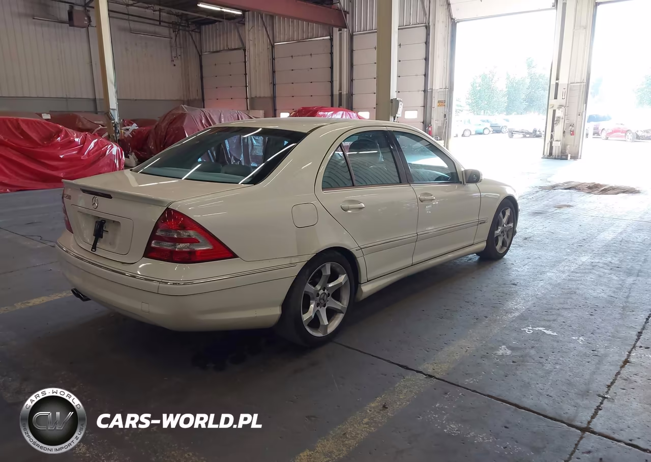 2007 Mercedes-Benz C 230 Sport VIN:WDBRF52H37F885094 - 4