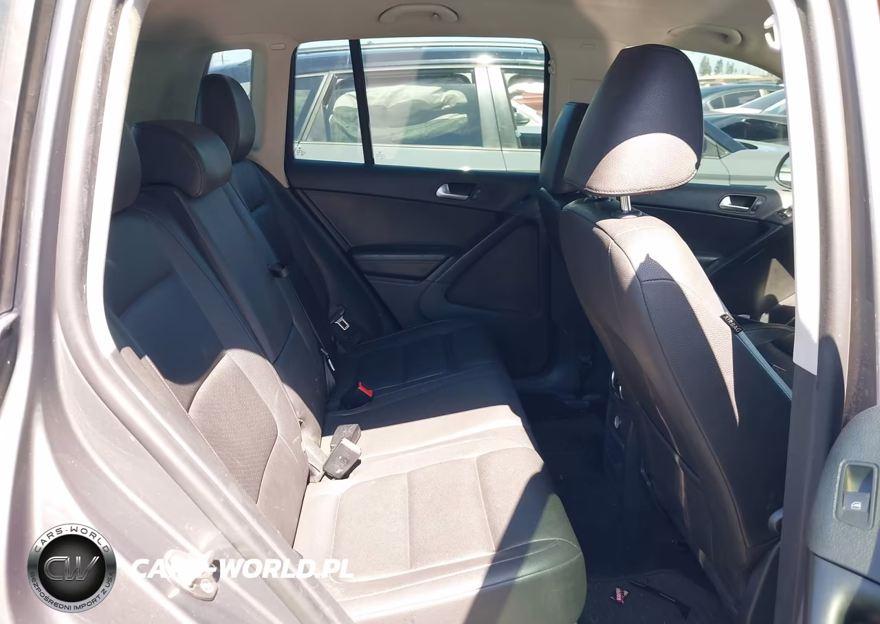 2016 Volkswagen Tiguan S VIN:WVGBV7AX5GW511320 - 8