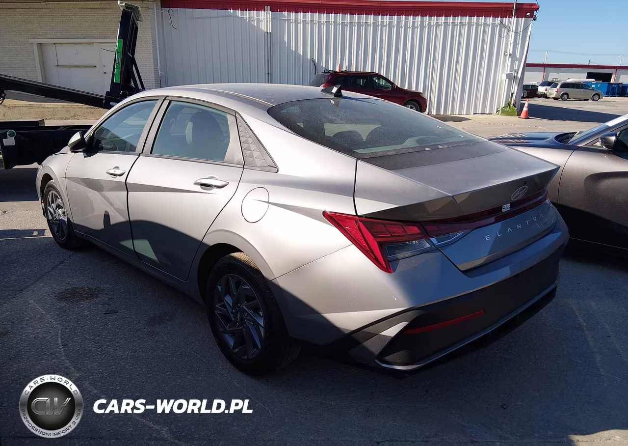 2025 Hyundai Elantra Hybrid Blue VIN:KMHLM4DJ4SU177945 - 3