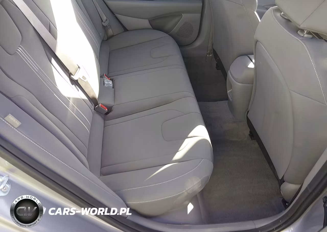 2025 Hyundai Elantra Hybrid Blue VIN:KMHLM4DJ4SU177945 - 8