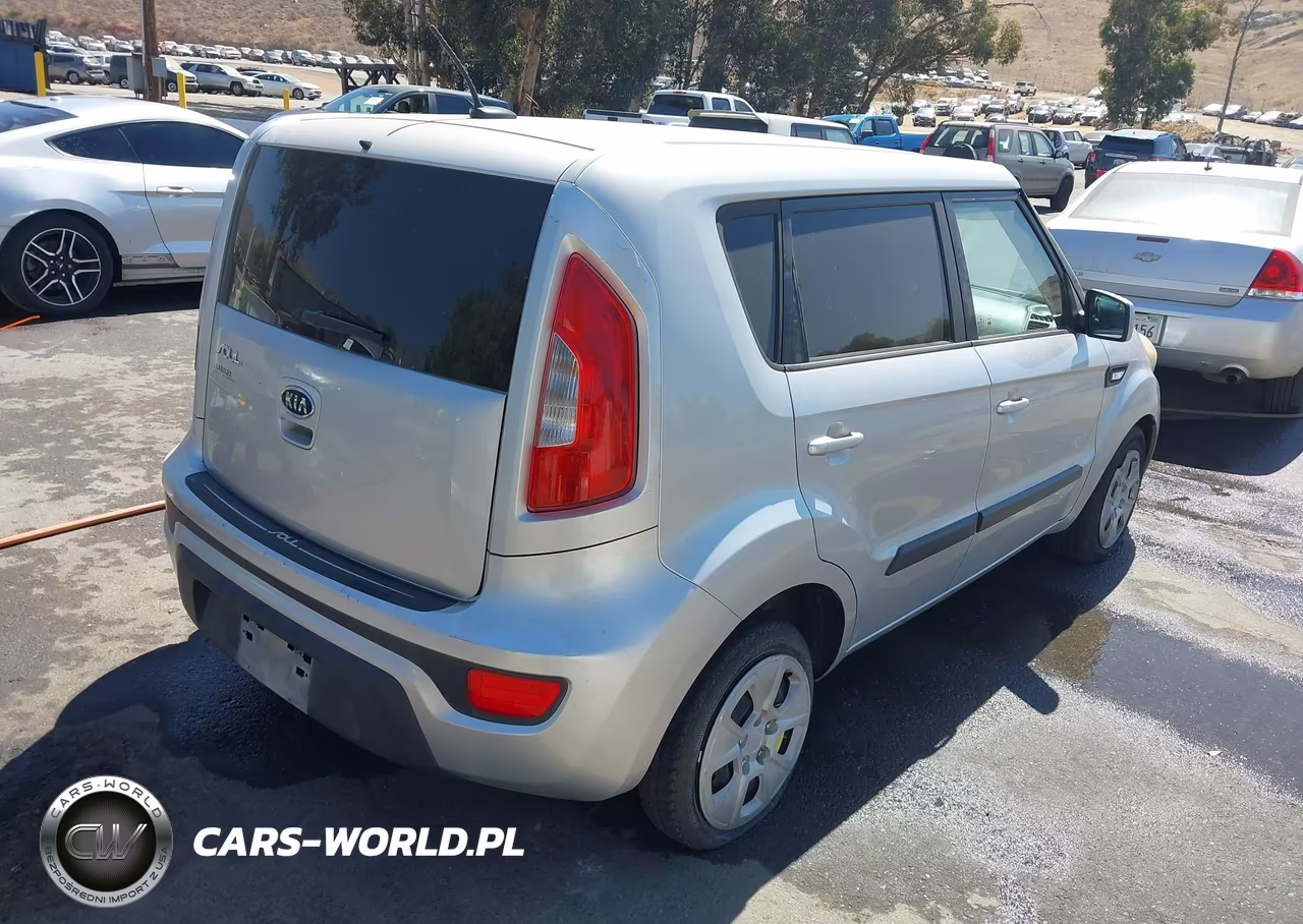 2012 Kia Soul VIN:KNDJT2A50C7404008 - 4