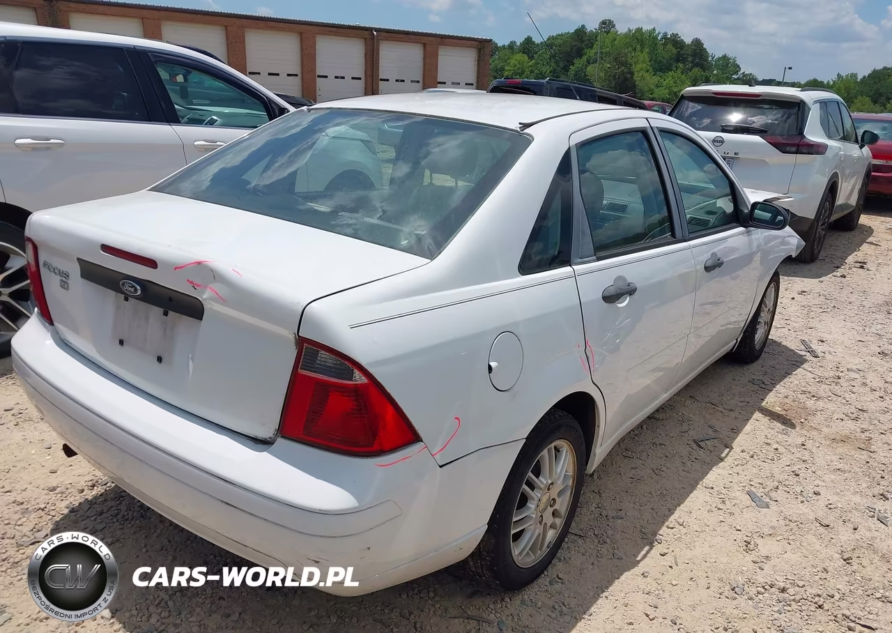 2007 Ford Focus S-Se-Ses VIN:1FAFP34N77W366337 - 4
