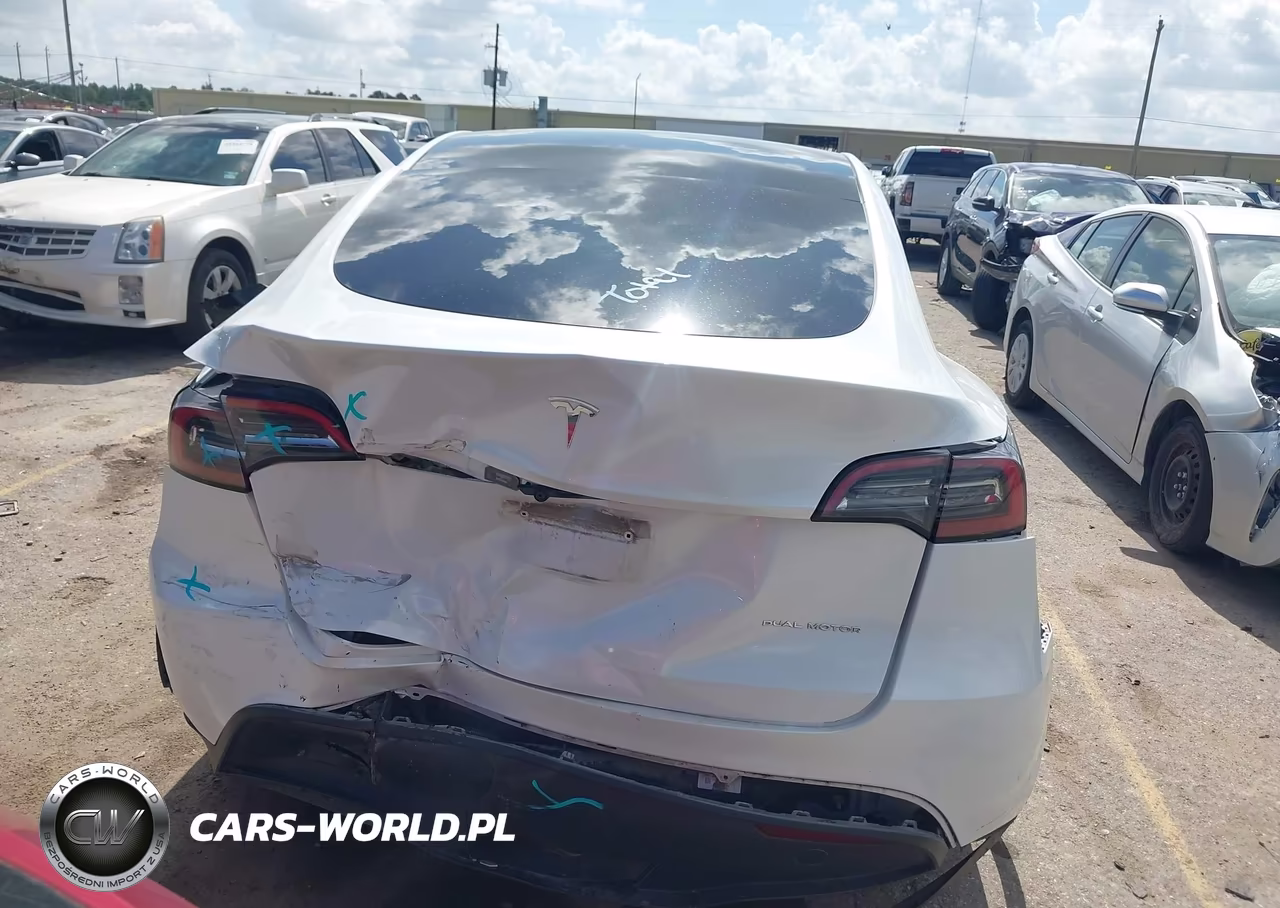 2023 Tesla Model Y Awd-Long Range Dual Motor All-Wheel Drive VIN:7SAYGDEEXPA061121 - 14