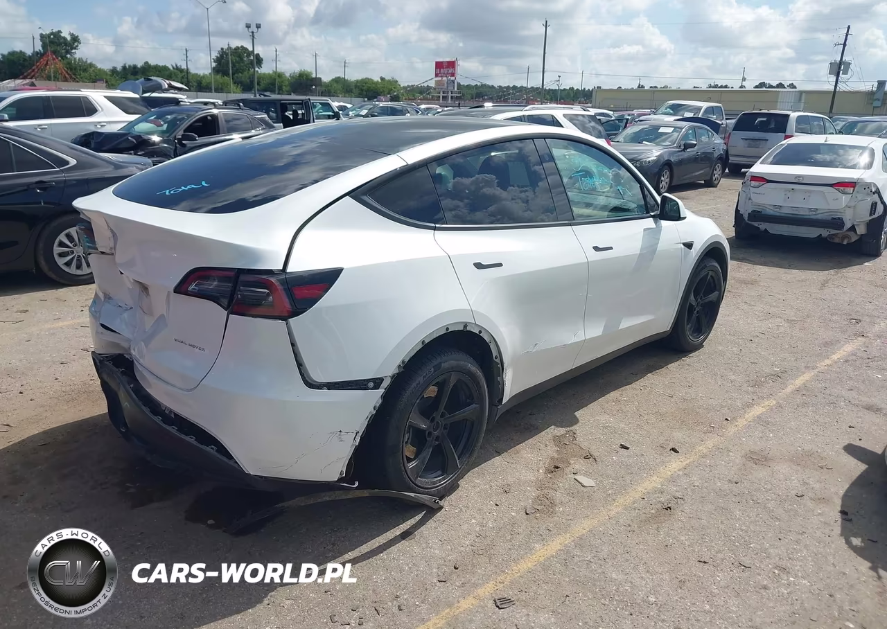 2023 Tesla Model Y Awd-Long Range Dual Motor All-Wheel Drive VIN:7SAYGDEEXPA061121 - 4